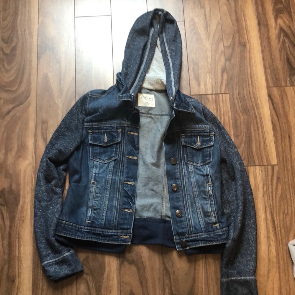 Jean jacket with a hood